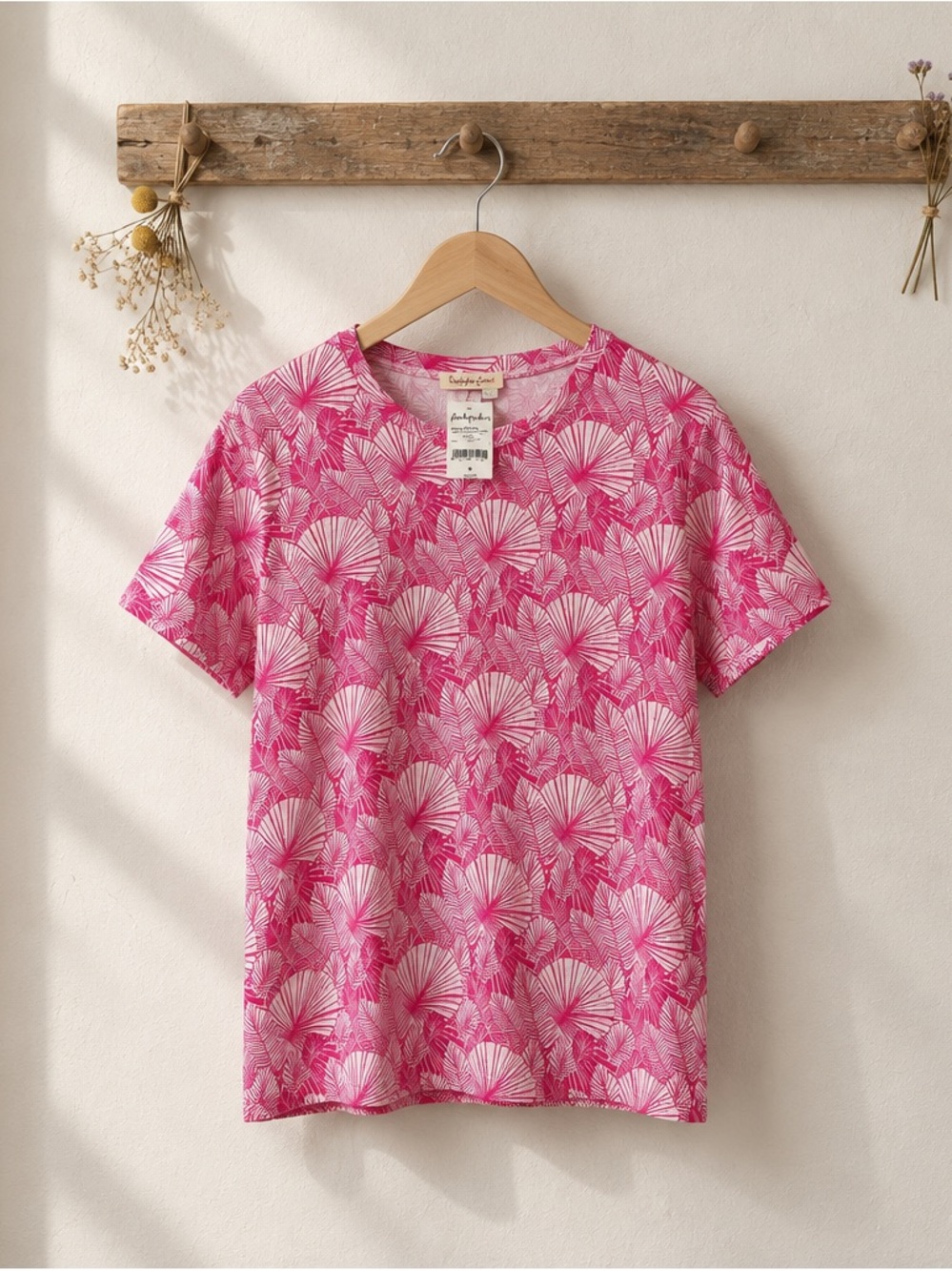 Fresh Produce NWT Neon Floral Scoop Neck Tee Shirt Flamingo Pink Size XL
